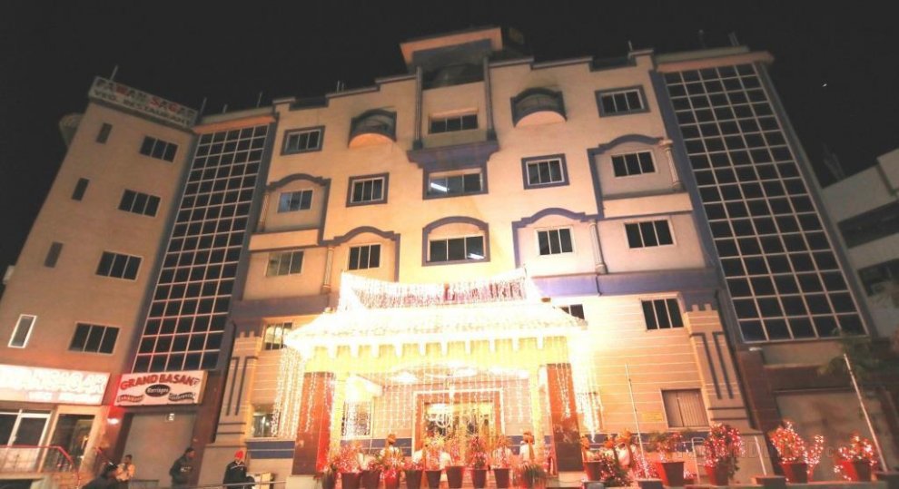 Chandra Inn