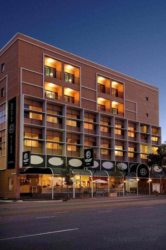 Khách sạn Adelaide Riviera