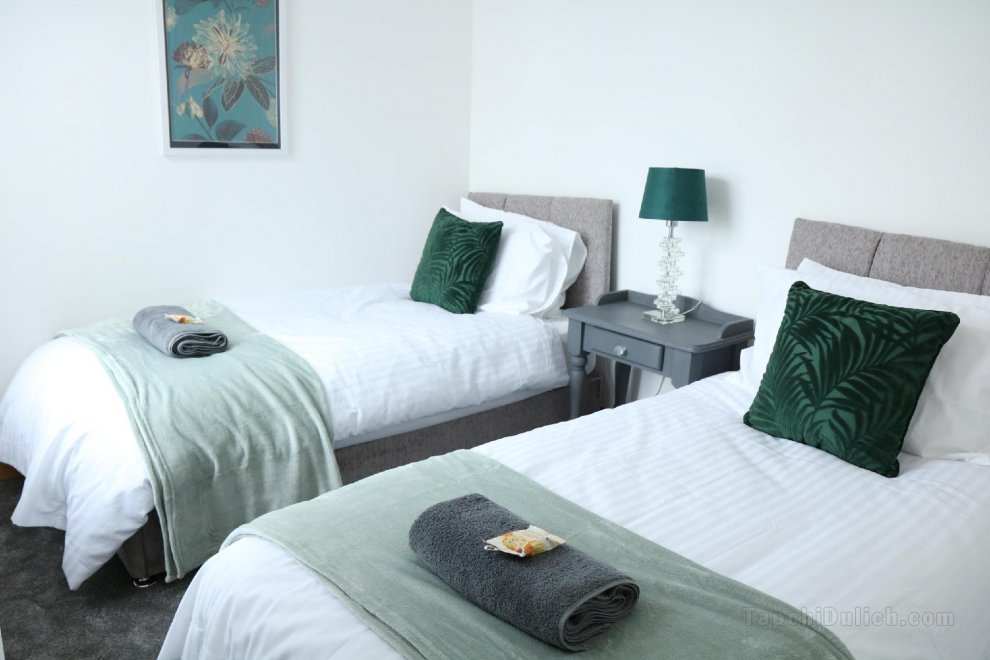 Ideal lodgings in Bury – Whitefield