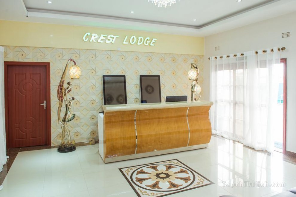 The Crest Lodge