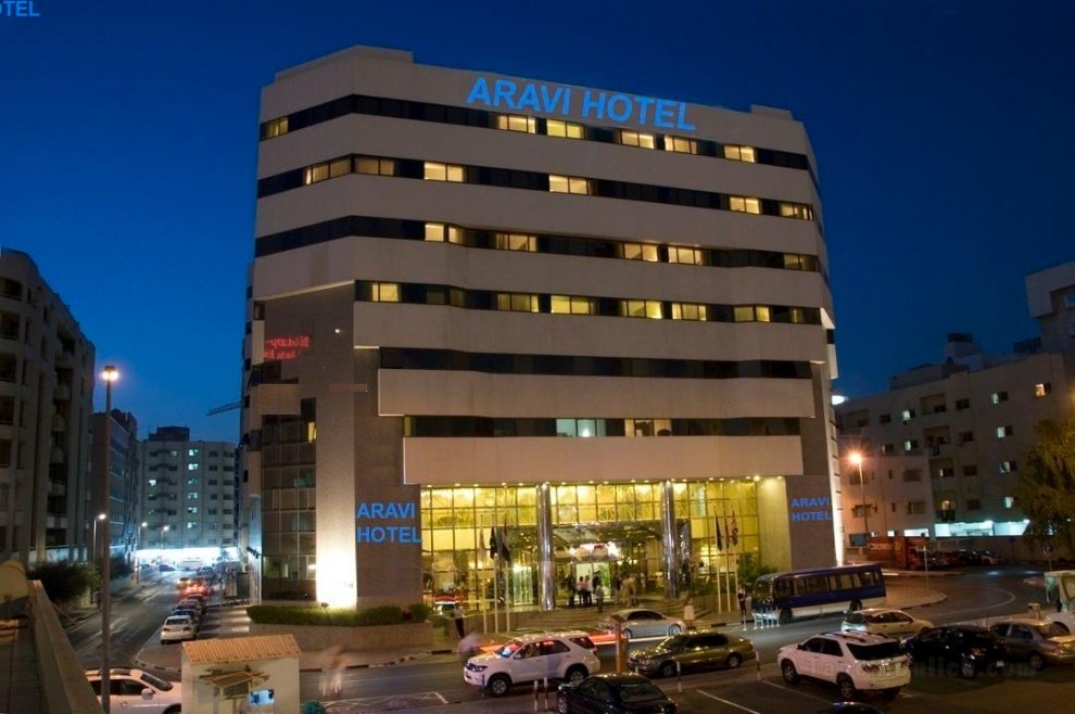 Khách sạn Aravi