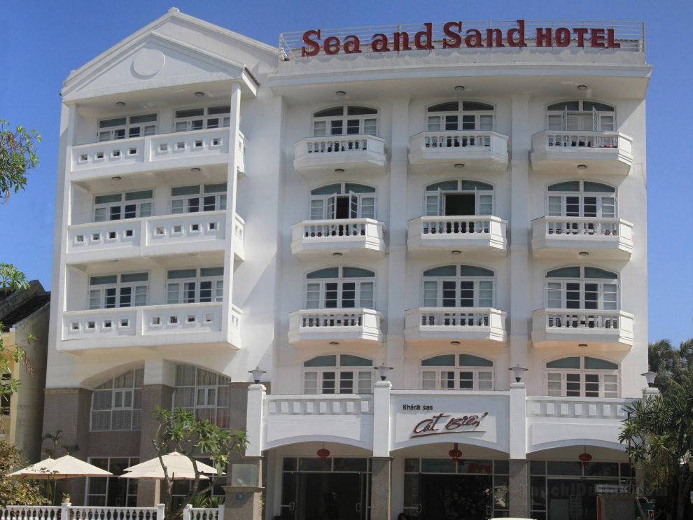 Khách sạn Sea and Sand
