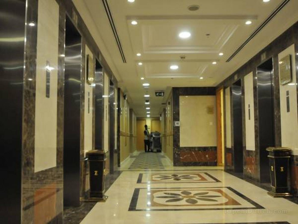 Khách sạn Azka Al Safa