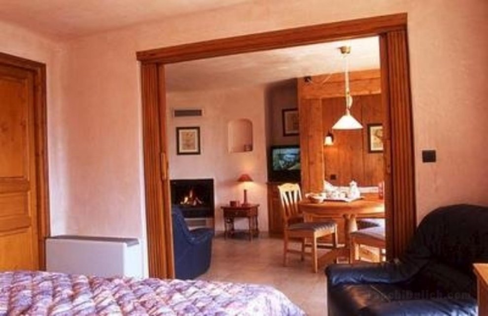 Chalets of Ibex - apartment landscaped Martre