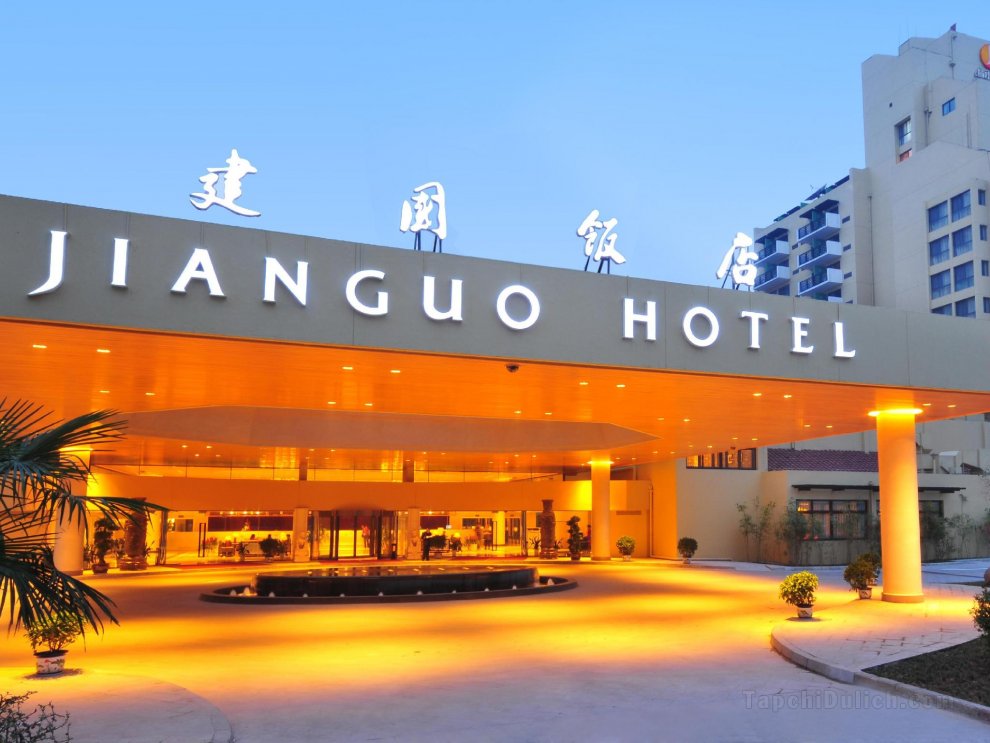 Khách sạn Jianguo