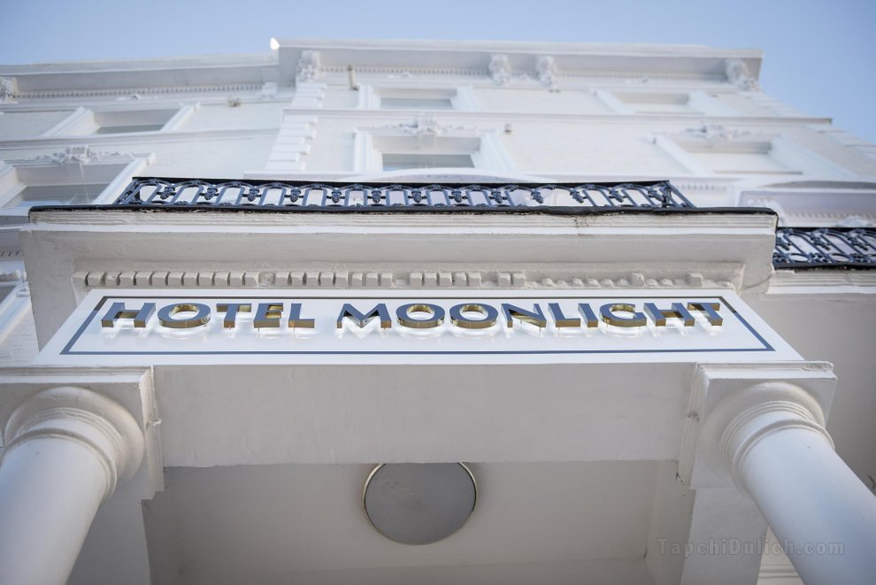 Khách sạn Moonlight