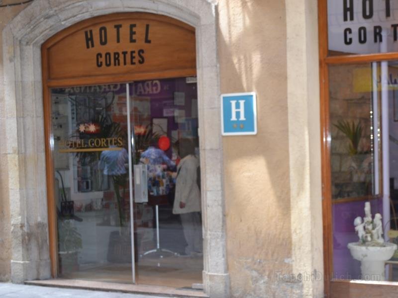 Khách sạn Cortes