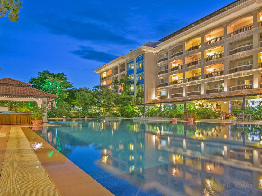 Khách sạn Somadevi Angkor Resort & Spa