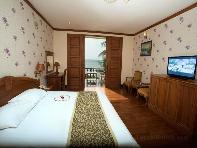 Khách sạn Royal And Healthcare Resort Quy Nhon