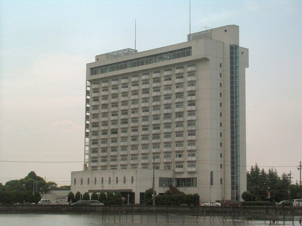 Khách sạn Biwako Plaza