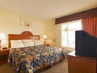 Best Western Plus Holiday Sands Inn and Suites