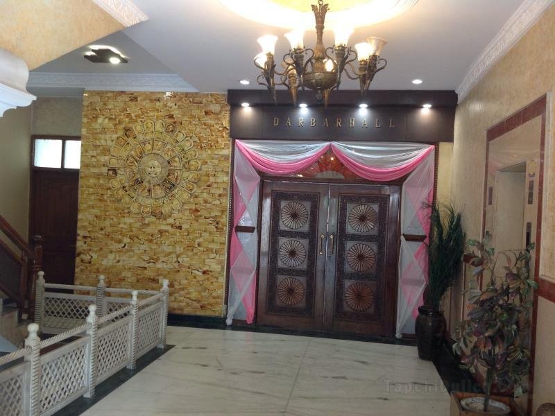 Khách sạn Maharaja