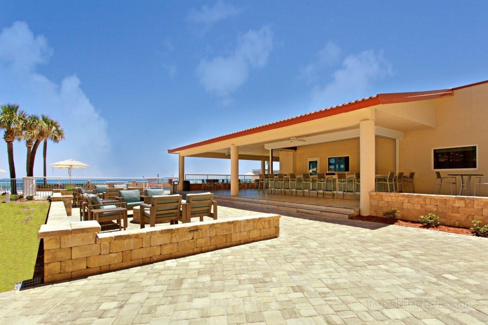 Khách sạn Holiday Inn & Suites Daytona Beach On The Ocean