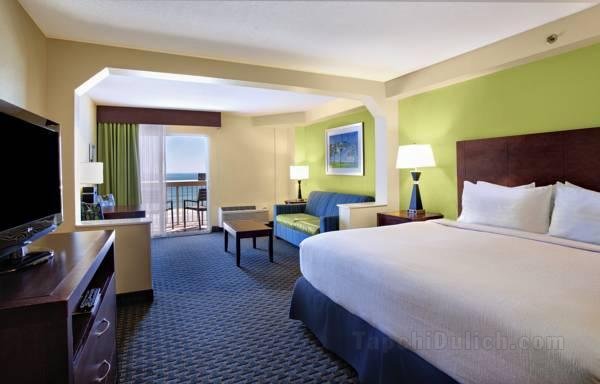 Khách sạn Holiday Inn & Suites Daytona Beach On The Ocean