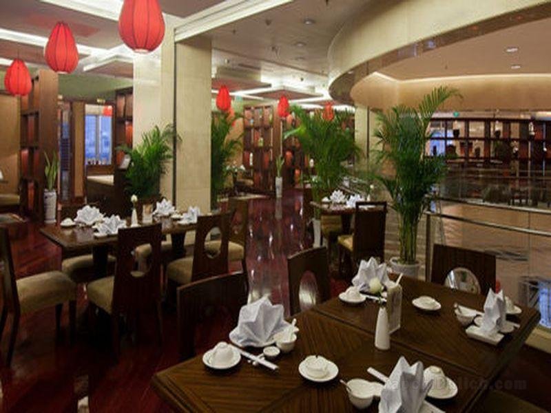 Holiday Inn Chongqing Guanyinqiao