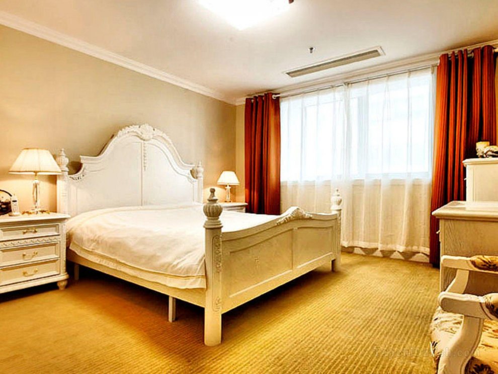 Khách sạn Golden Crown Tianjin