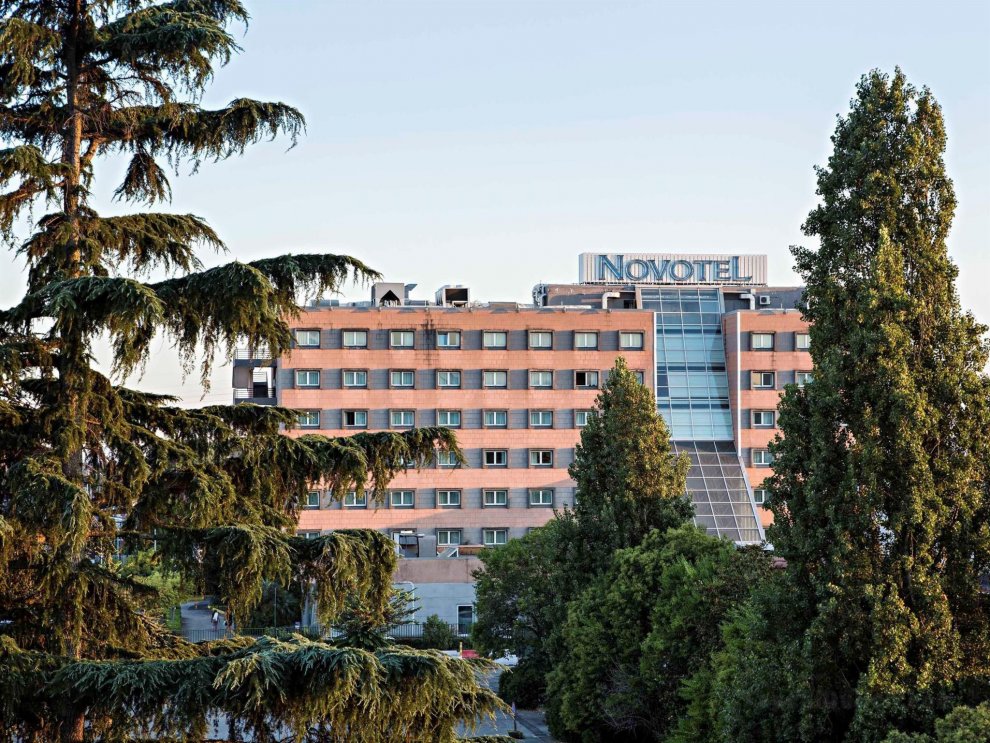 Khách sạn Novotel Caserta Sud