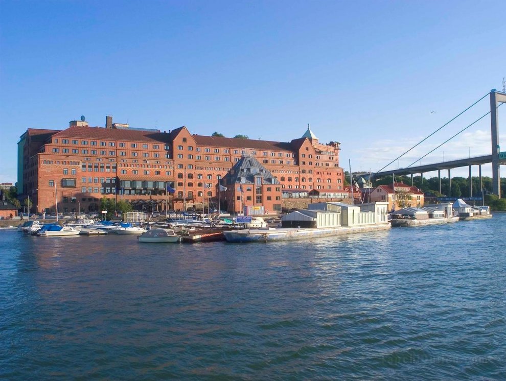 Khách sạn Best Western Plus Waterfront