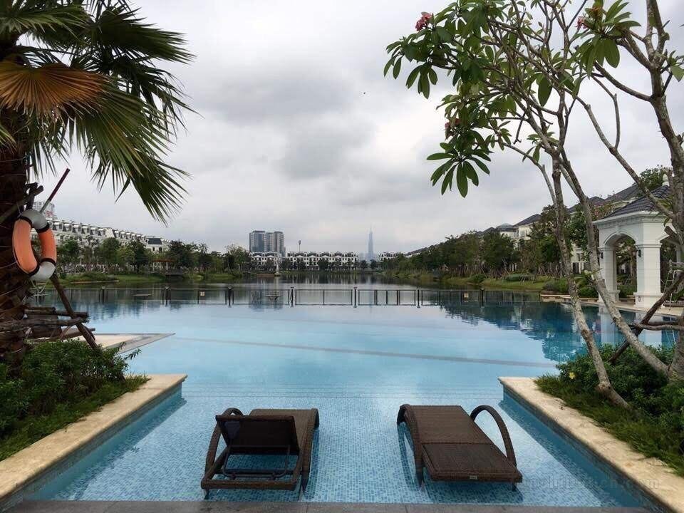 Luxury Homestay With Swimming Pool - LakeView City