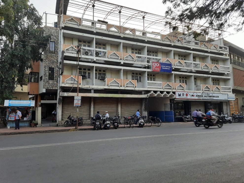 Khách sạn Ashray Residency