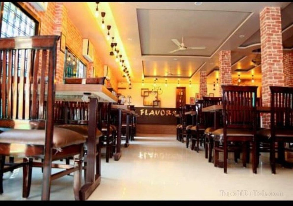 Khách sạn Basant Palace and Flavors Restaurant