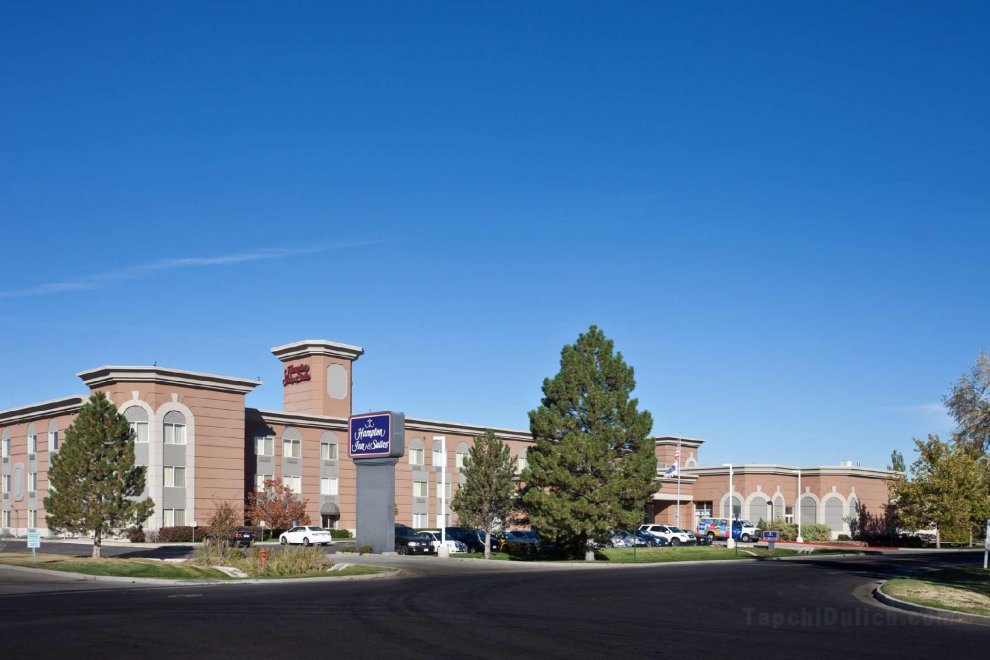 Khách sạn Hampton Inn & Suites Salt Lake City Airport