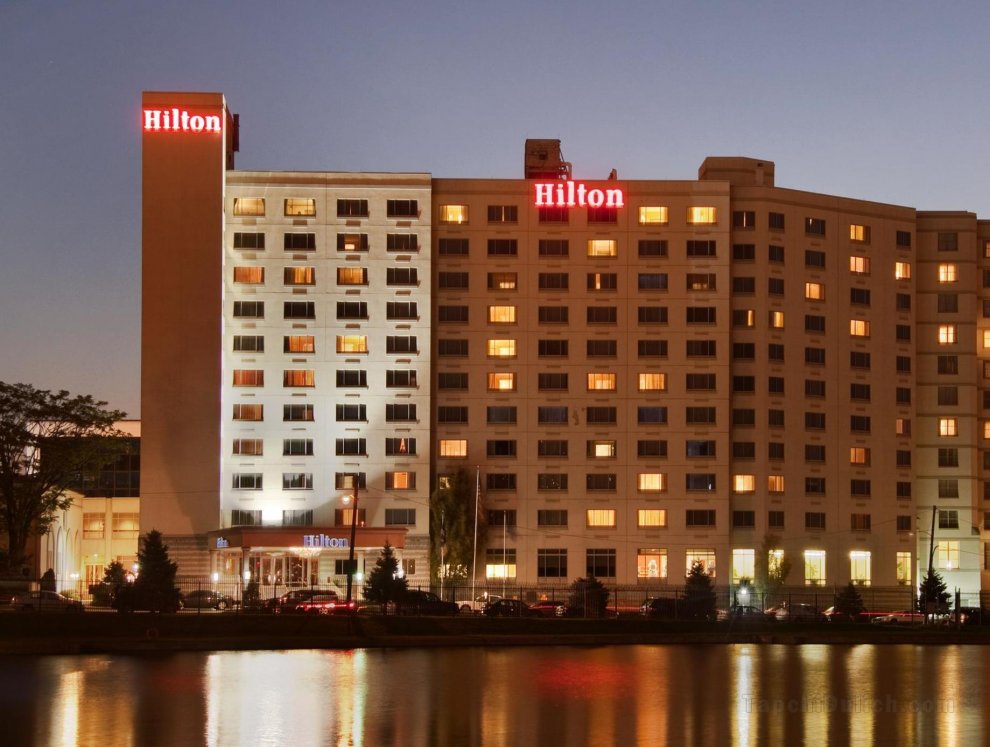 Khách sạn Hilton Philadelphia City Avenue