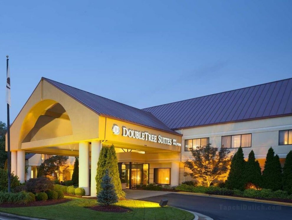 Doubletree by Hilton Suites Cincinnati Blue Ash