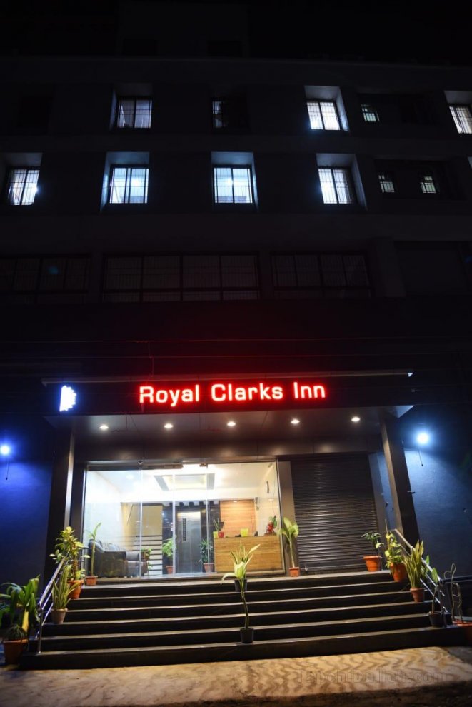 Royal Clarks Inn