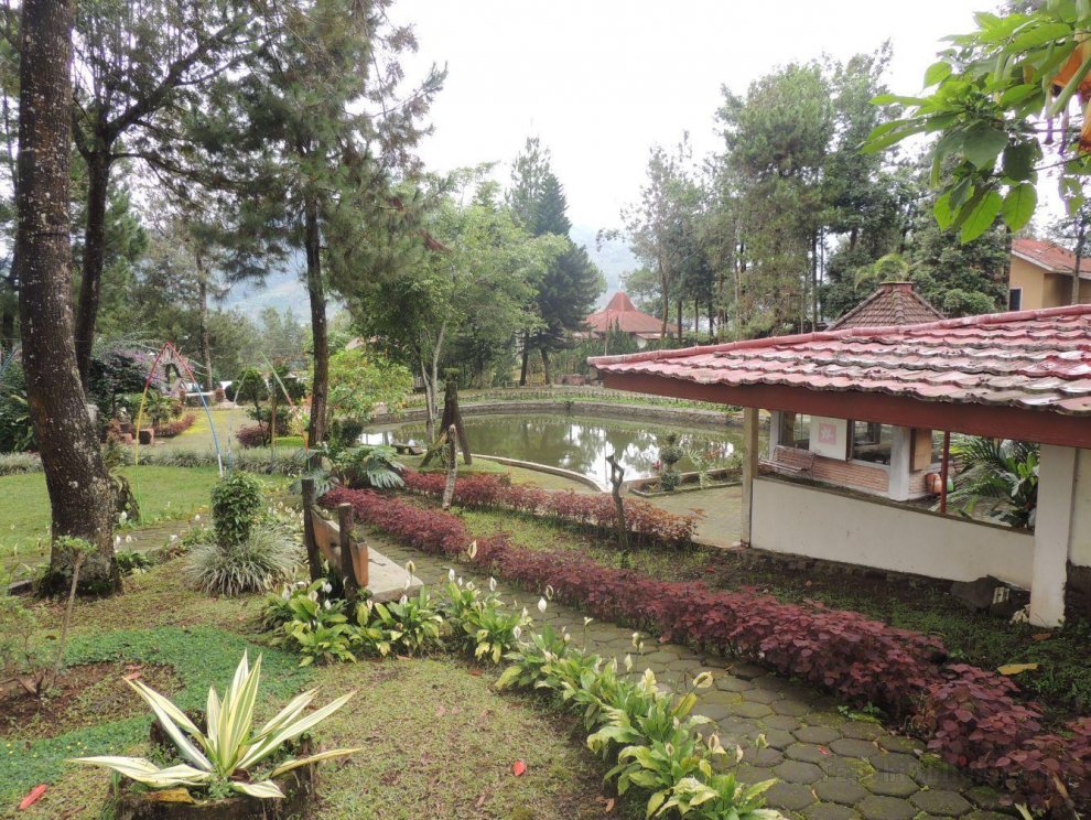 Resort Agrowisata Perkebunan Tambi