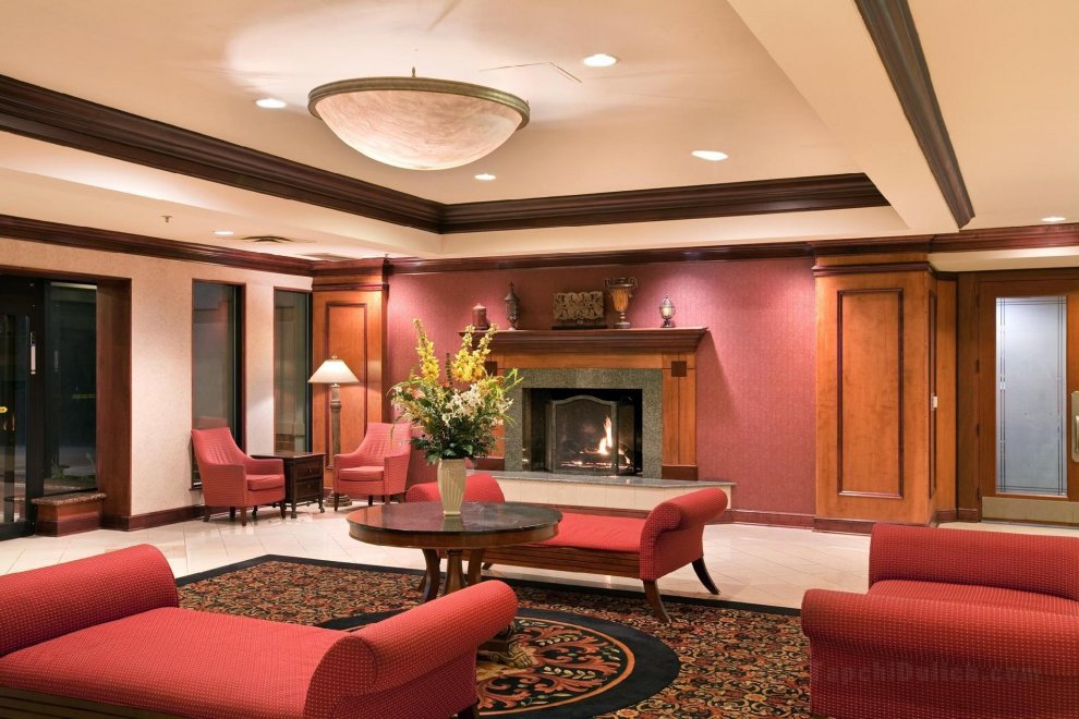 Khách sạn Doubletree by Hilton Cleveland Independence