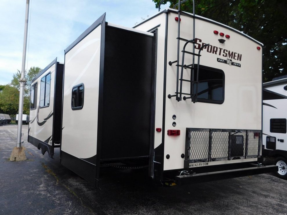 Air conditioned RV trailer in quiet caravan site