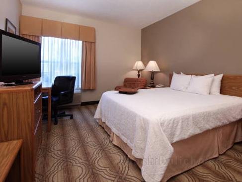 Hampton Inn & Suites Ft. Wayne-North Hotel