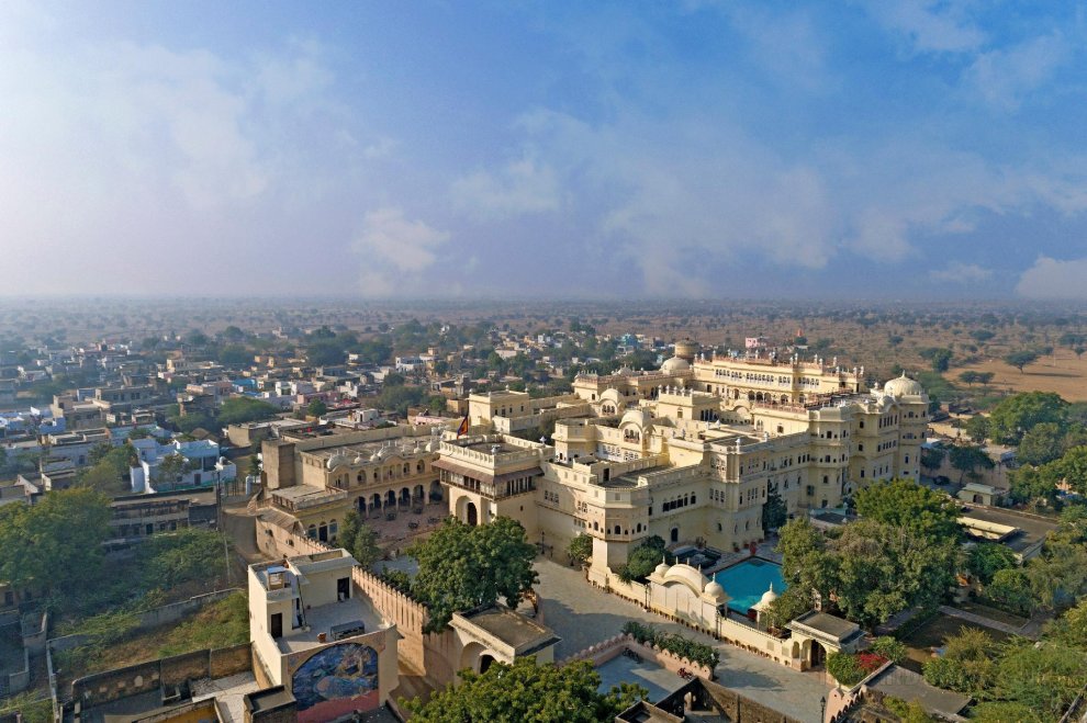 Khách sạn Alsisar Mahal – A Heritage
