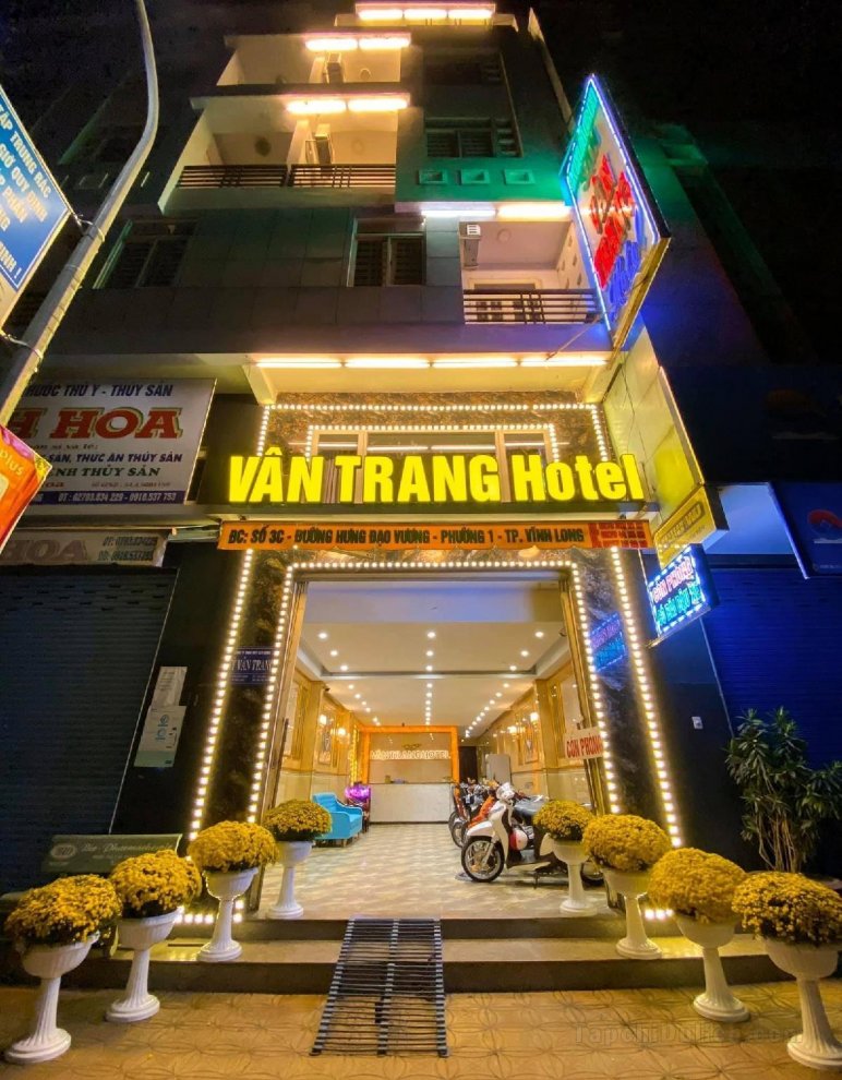 Khách sạn Van Trang