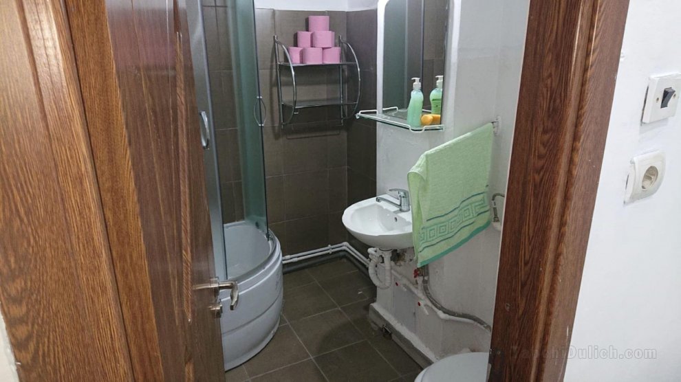 54平方米3臥室公寓 (彼得羅沙尼) - 有1間私人浴室