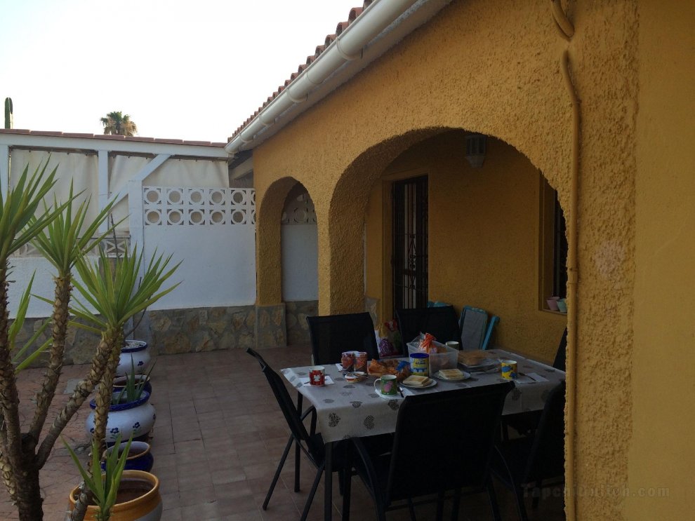 Villa with garden and pool in Denia