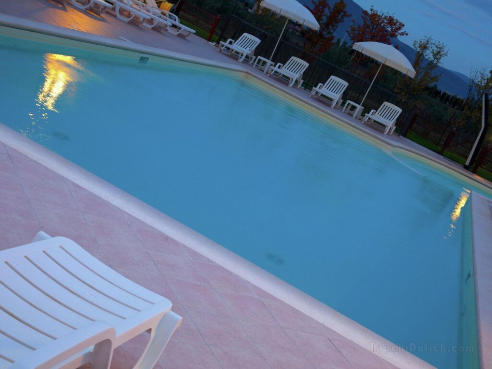 Scenic Villa in Cannara with Swimming pool