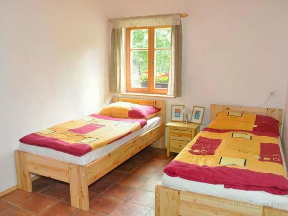 Spacious cottage with 5 bedrooms, woodburning stove, sauna, ski lift only 3 km
