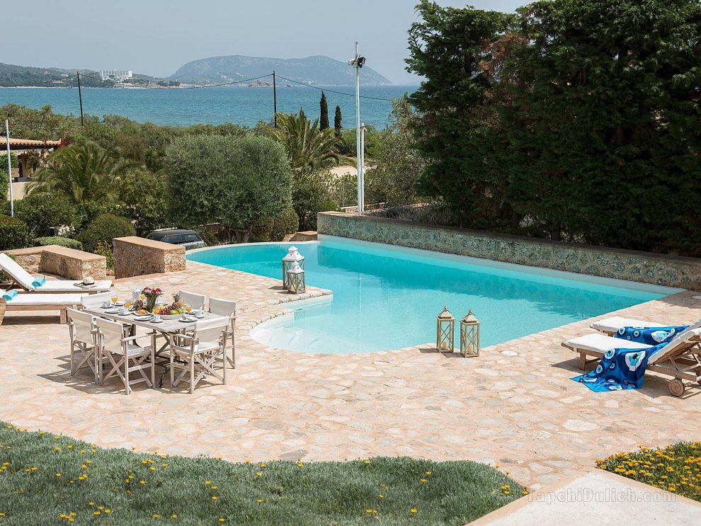 Luxurious Villa in Peloponnese with Pool