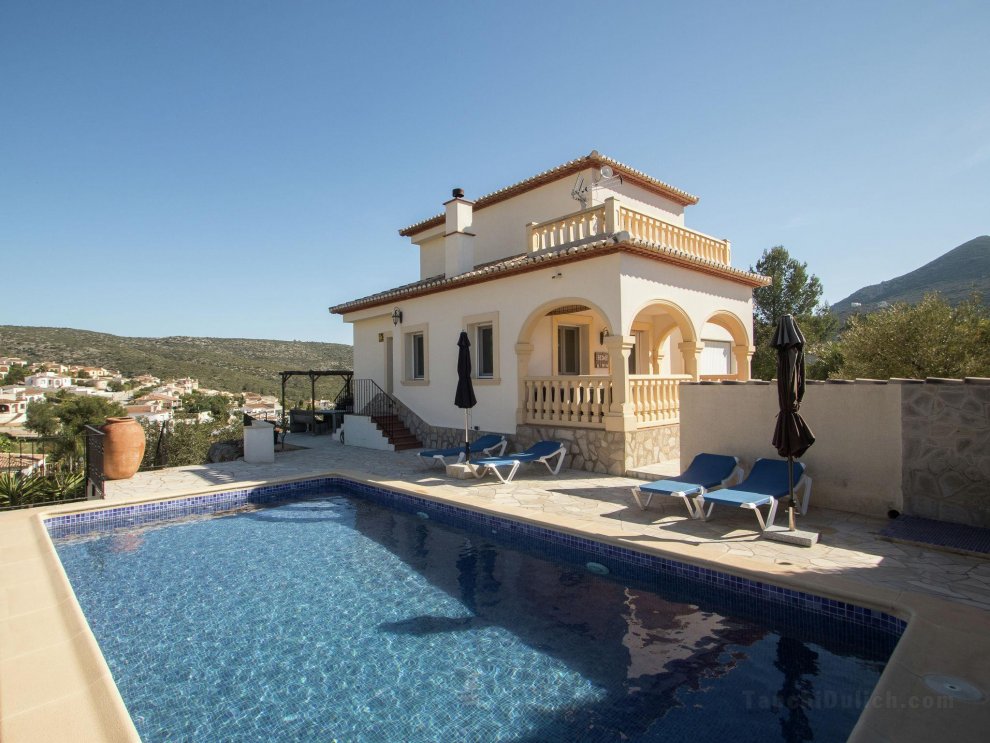 Stunning Holiday Home in Alcalali with Private Swimming Pool
