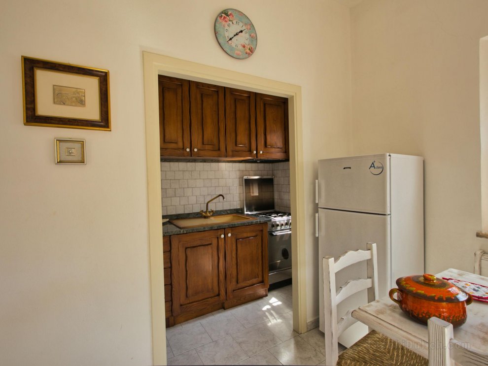 Beautiful apartment in the hills near Sassetta available private beach