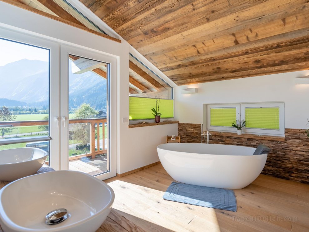 Deluxe Chalet in Neukirchen with Pool  Panoramic Views
