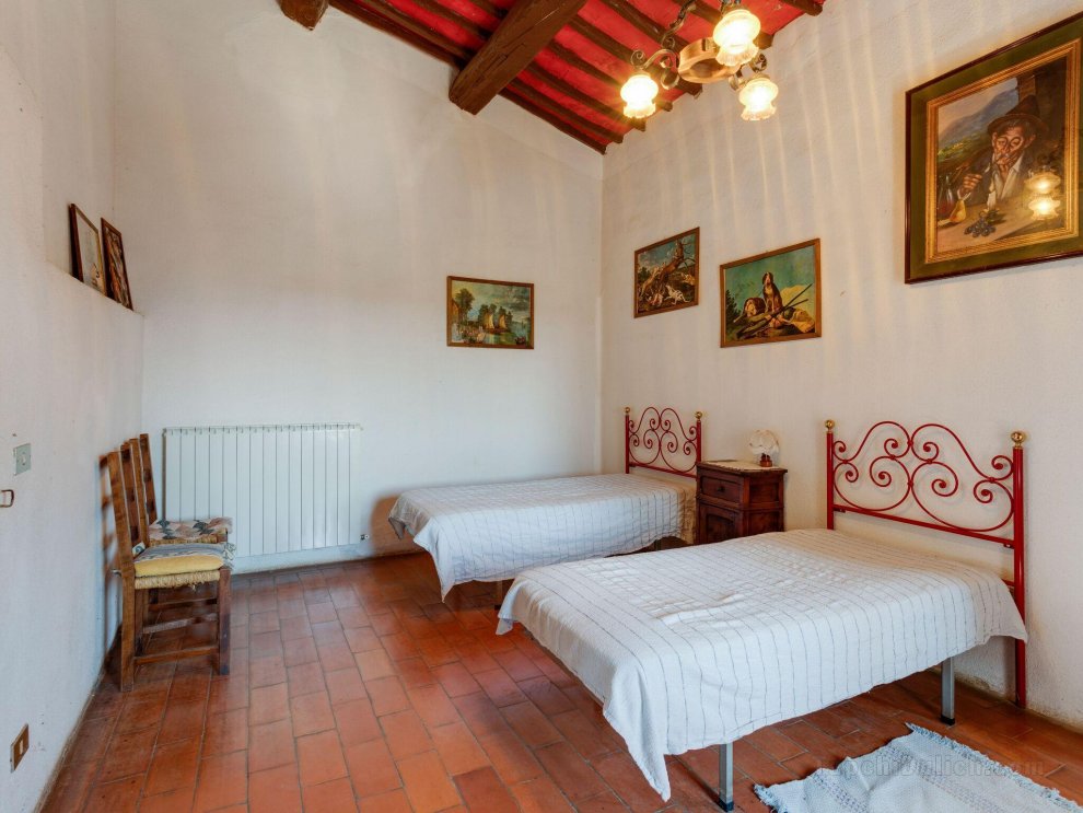 Antique, 6 persons accommodation in small citadel.