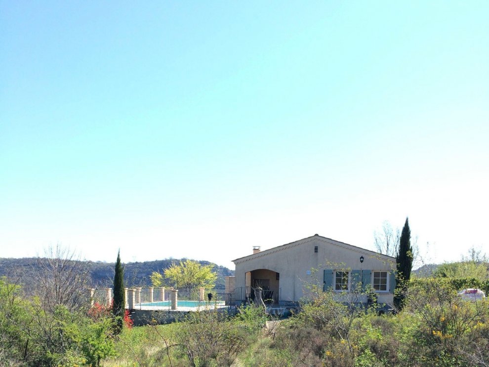 House with panoramic view and swimming pool in ArdAche