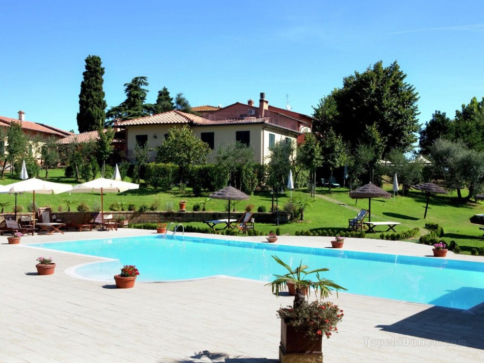 Splendid Apartment in Fucecchio with Garden