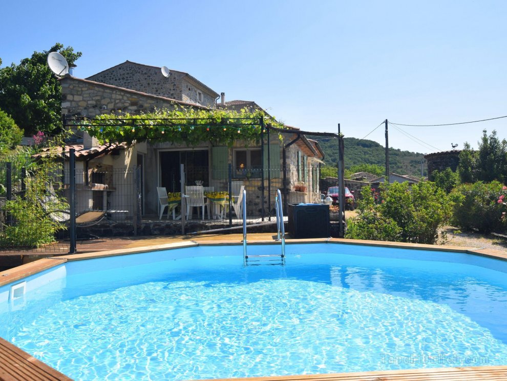 A beautiful, completely renovated village house with private swimming pool