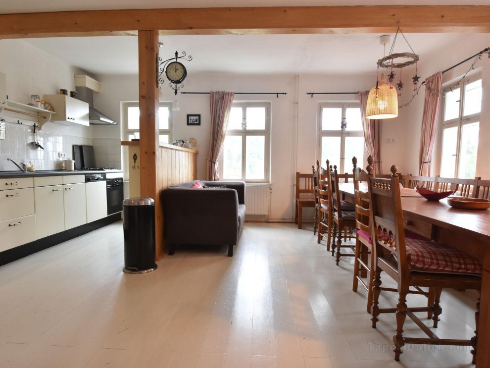 Holiday home located in a quiet, authentic mountain village with a view of the surrounding hills.