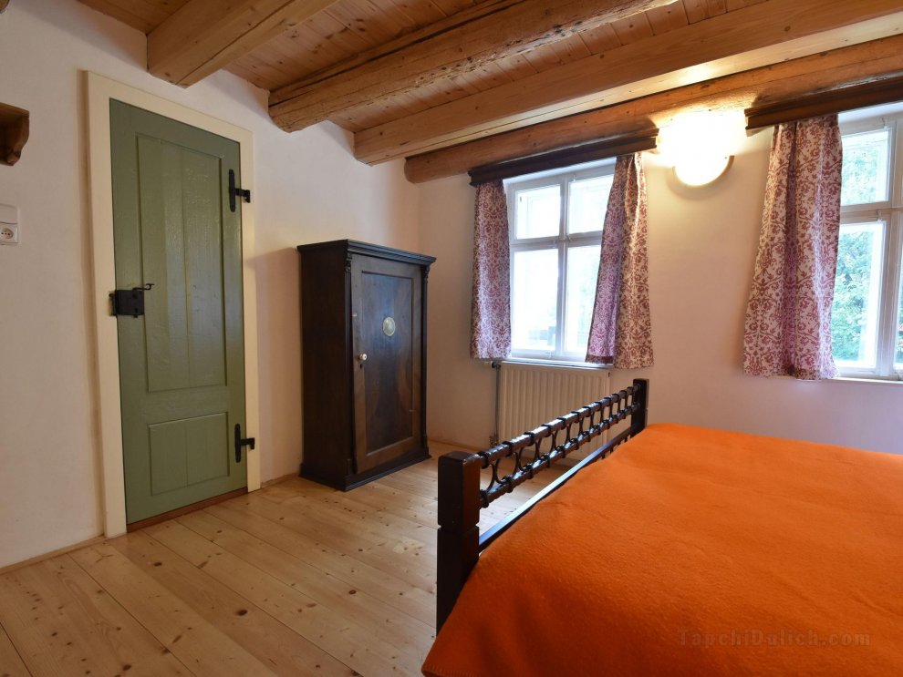 Holiday home located in a quiet, authentic mountain village with a view of the surrounding hills.