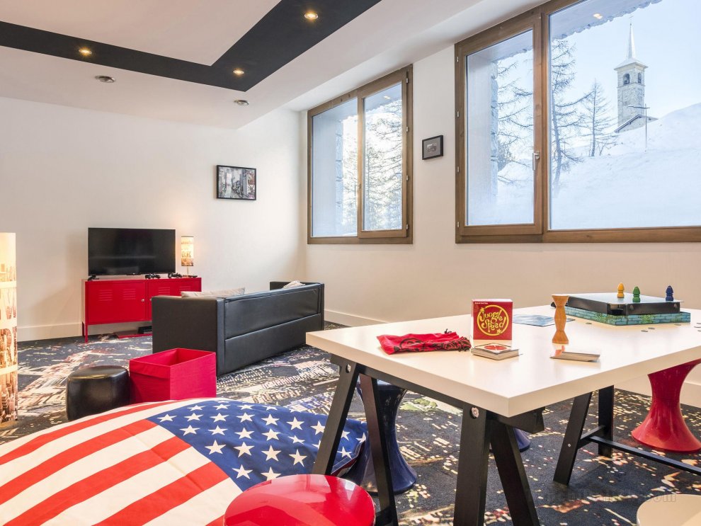 Attractive apartment in a chalet directly on the ski slope
